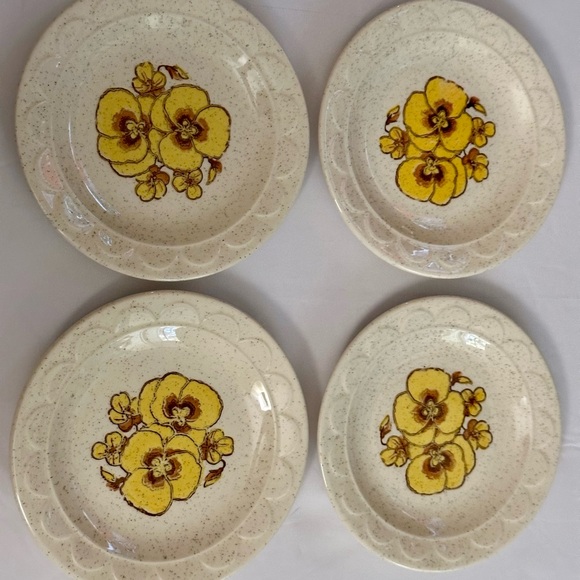 Vintage Style Yellow Floral Bread & Butter Plates - Set of 4, Great Condition - Picture 8 of 16
